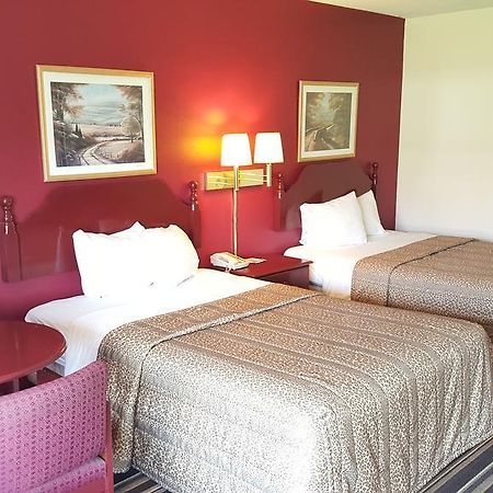 Red Carpet Inn & Suites Carneys Point/Wilmington Εξωτερικό φωτογραφία