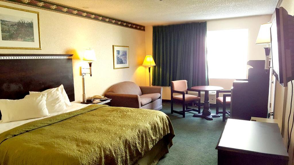 Red Carpet Inn & Suites Carneys Point/Wilmington Εξωτερικό φωτογραφία