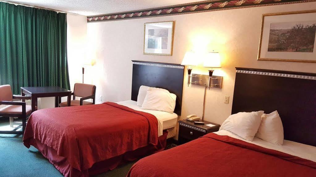 Red Carpet Inn & Suites Carneys Point/Wilmington Εξωτερικό φωτογραφία