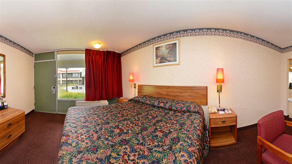 Red Carpet Inn & Suites Carneys Point/Wilmington Εξωτερικό φωτογραφία